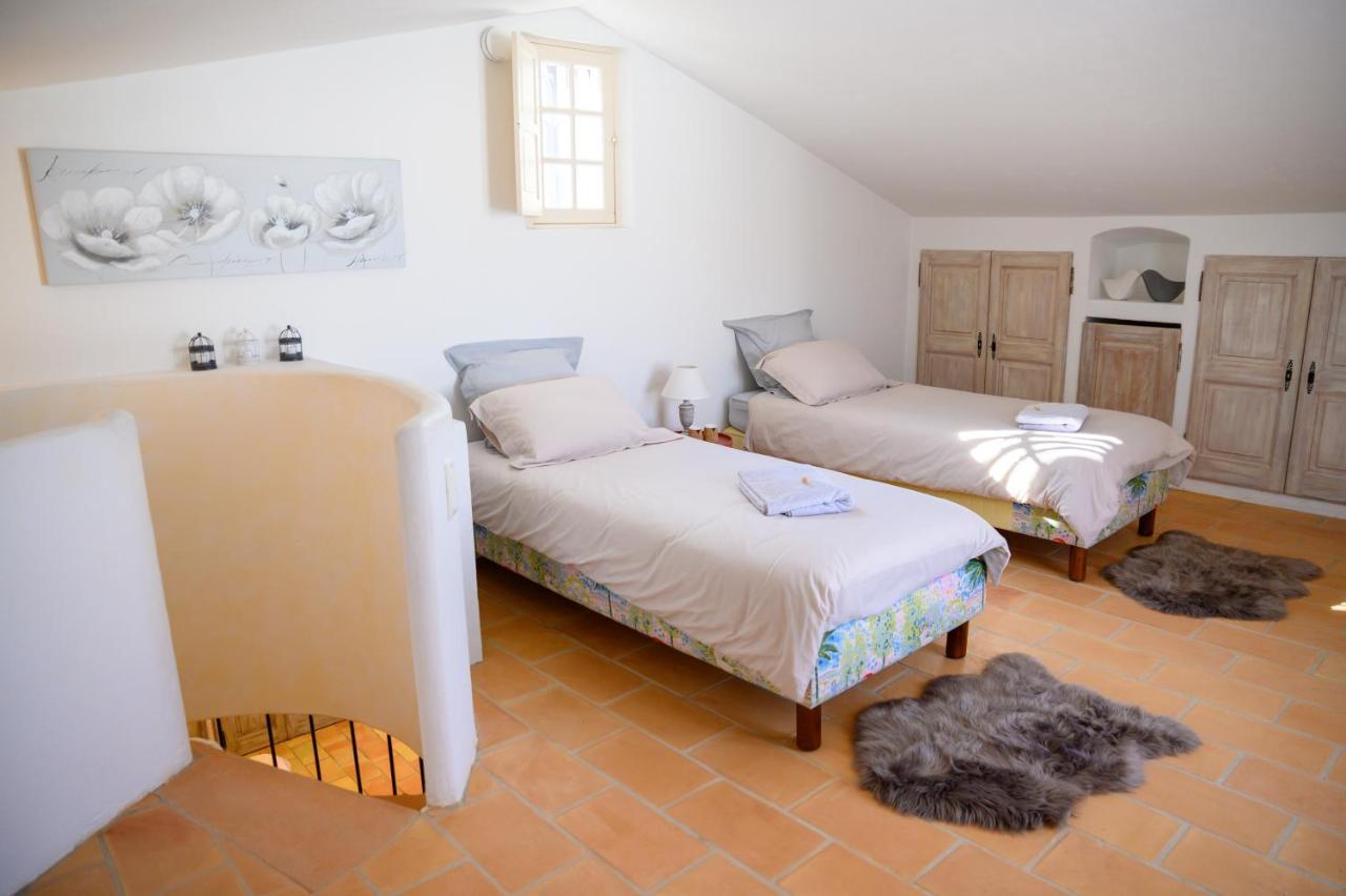 무젱 Le Mas De La Source B&B 외부 사진