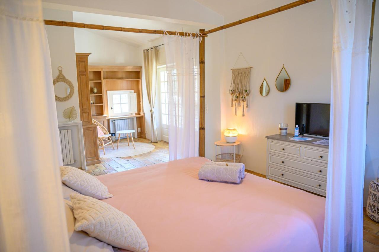 무젱 Le Mas De La Source B&B 외부 사진