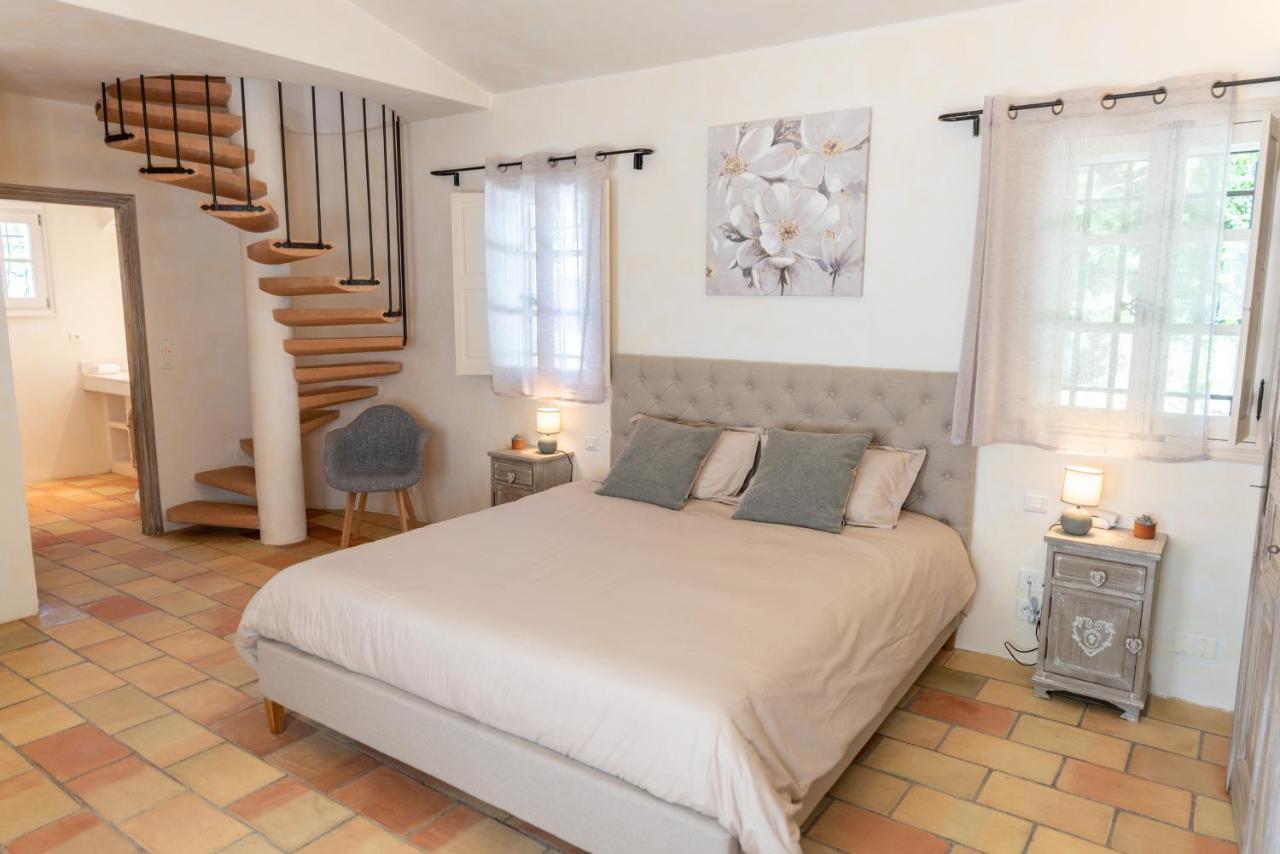 무젱 Le Mas De La Source B&B 외부 사진
